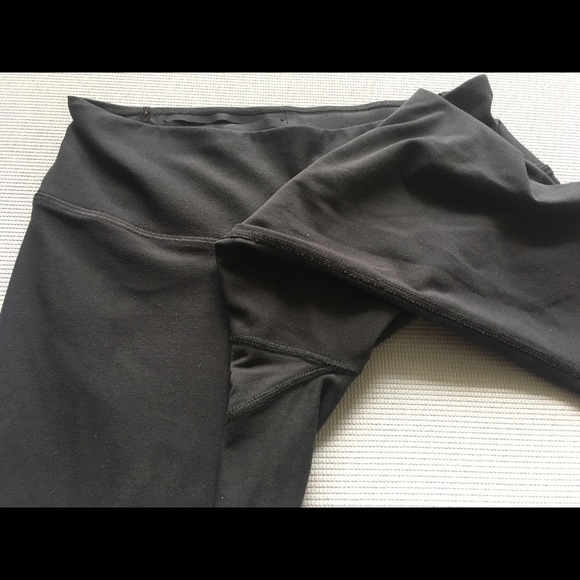 Nike ‘Legendary’ Dri-Fit Training Tights Leggings - Picture 6 of 7